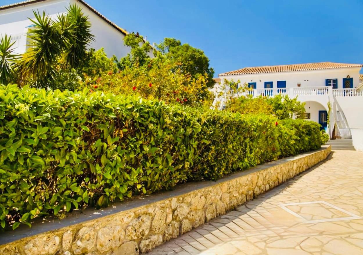 Villa Jenny Stylianou Спетсес Экстерьер фото